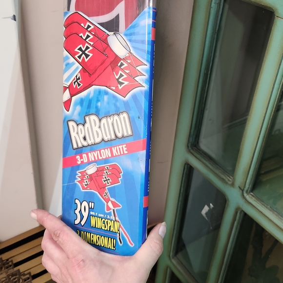 X KITES 39 IN RED BARON KITE WITH TRAILWINDER - Picture 7 of 7